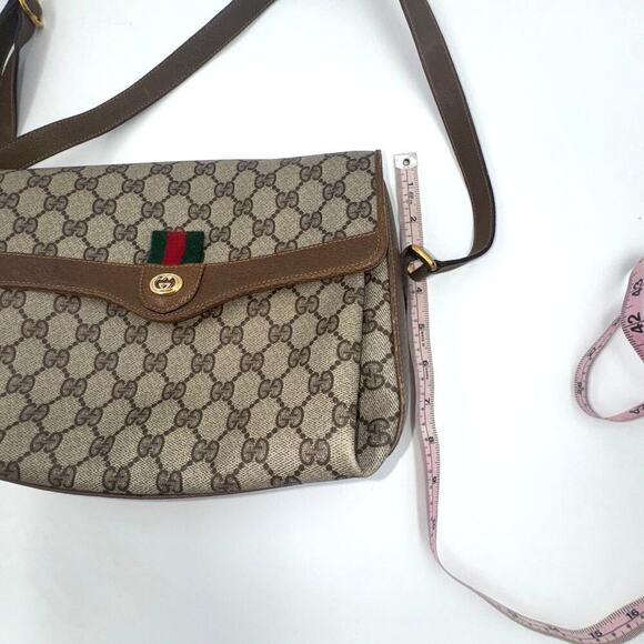 Gucci Vintage‎ GG Monogram Supreme Sherry Line Flap Adjustable Crossbody Bag - Picture 15 of 16